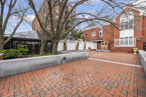 135 Bow Street Portsmouth NH 03801