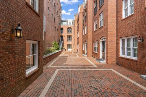 135 Bow Street Portsmouth NH 03801