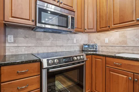 135 Bow Street Portsmouth NH 03801