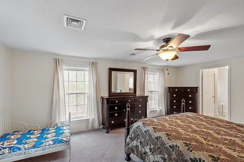 72 Langdorf Street Moultonborough NH 03254