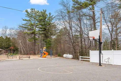 72 Langdorf Street Moultonborough NH 03254