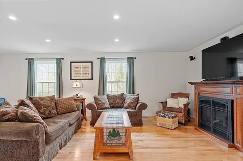 72 Langdorf Street Moultonborough NH 03254