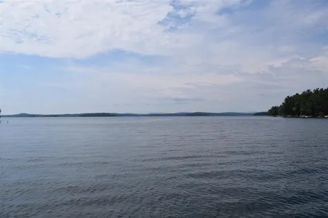 16 Long Island Road Moultonborough NH 03254