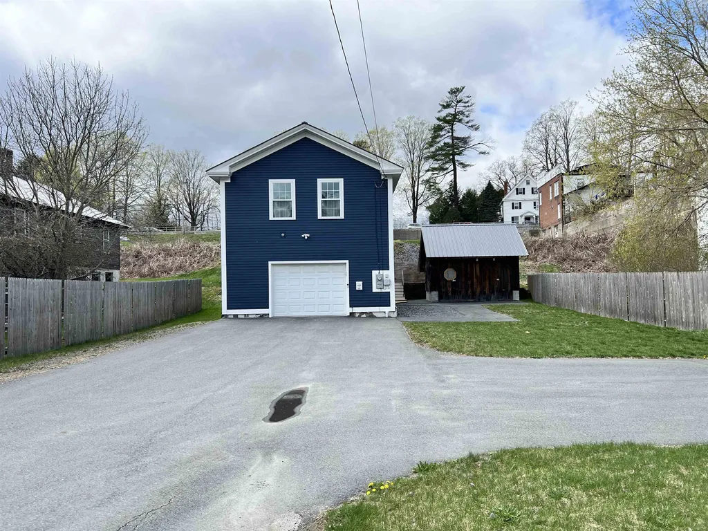 14 Central Street Windsor VT 05089