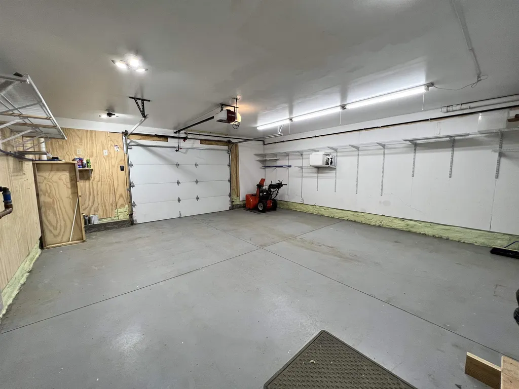 14 Central Street Windsor VT 05089