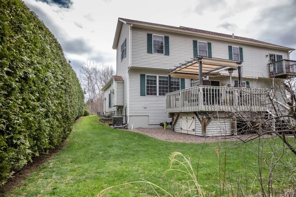 76 Katie Lane Williston VT 05495