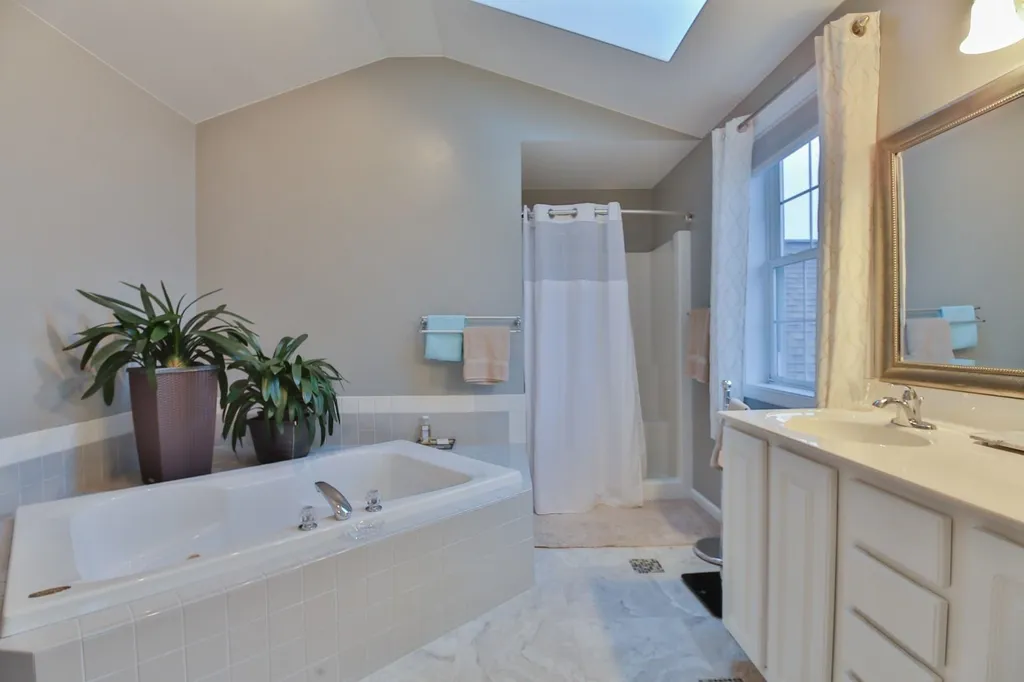 76 Katie Lane Williston VT 05495