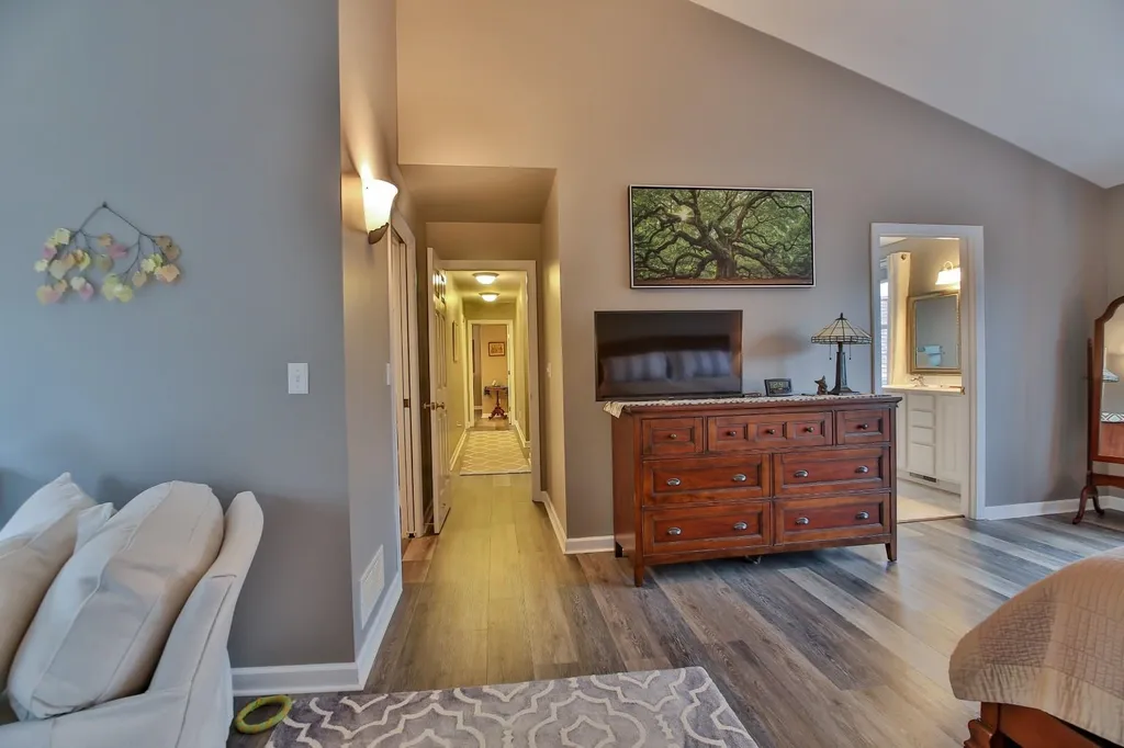 76 Katie Lane Williston VT 05495