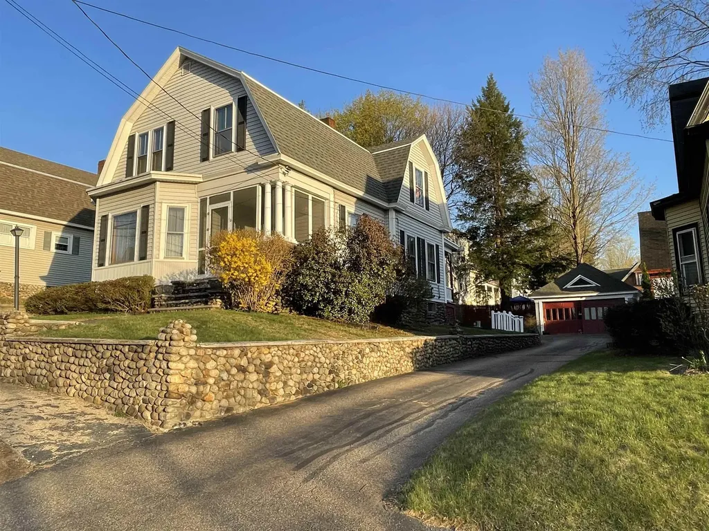 13 Orchard Street Franklin NH 03235