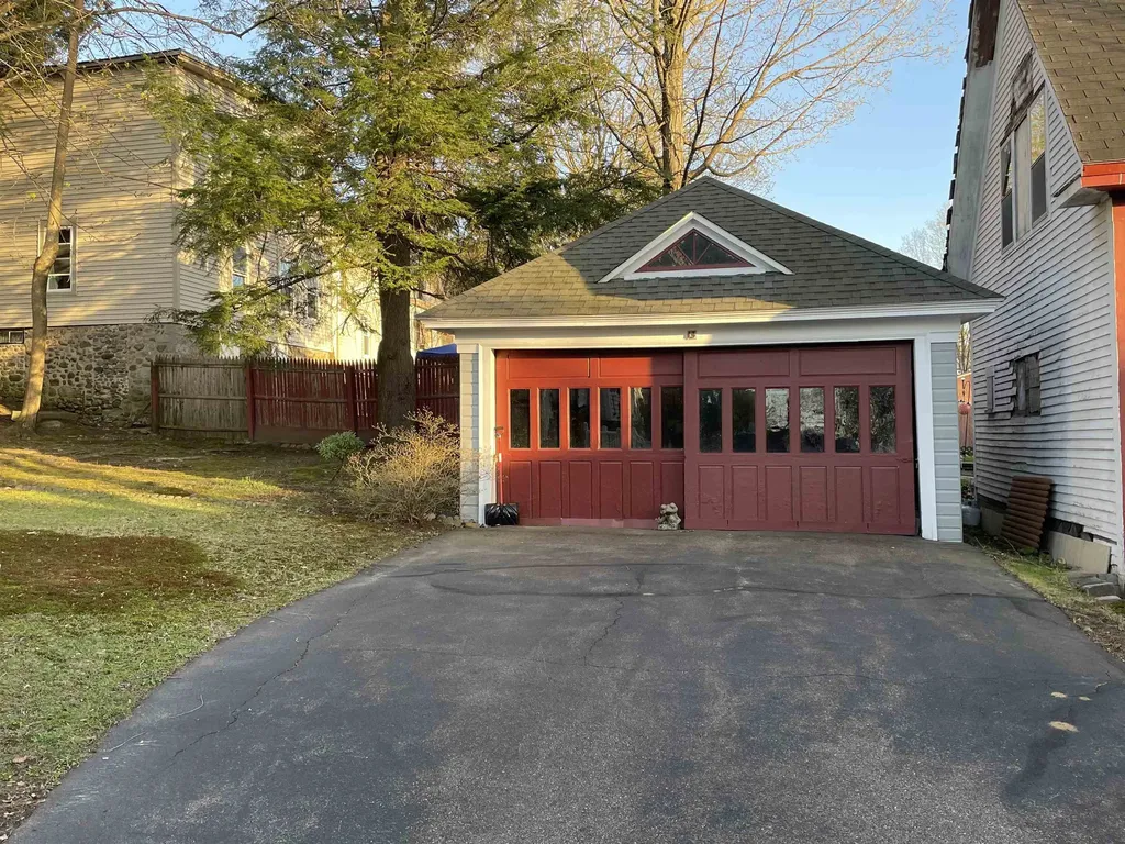 13 Orchard Street Franklin NH 03235