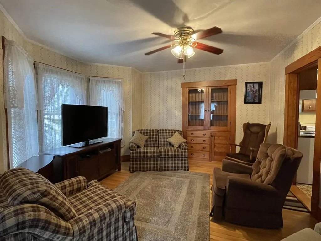 13 Orchard Street Franklin NH 03235