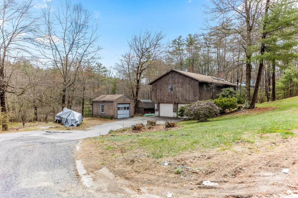 67 Back River Road Merrimack NH 03054