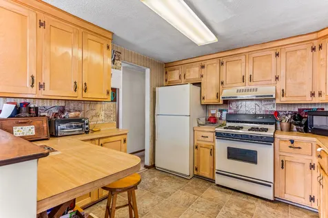 67 Back River Road Merrimack NH 03054