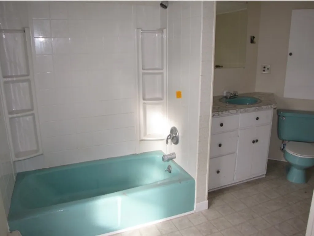 109 Goffstown Road Manchester NH 03102