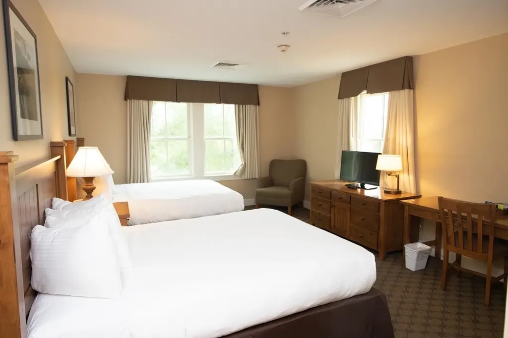 502/504 Qtr. I I I Adams House Ludlow VT 05149