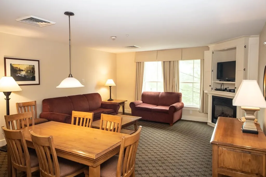 502/504 Qtr. I I I Adams House Ludlow VT 05149