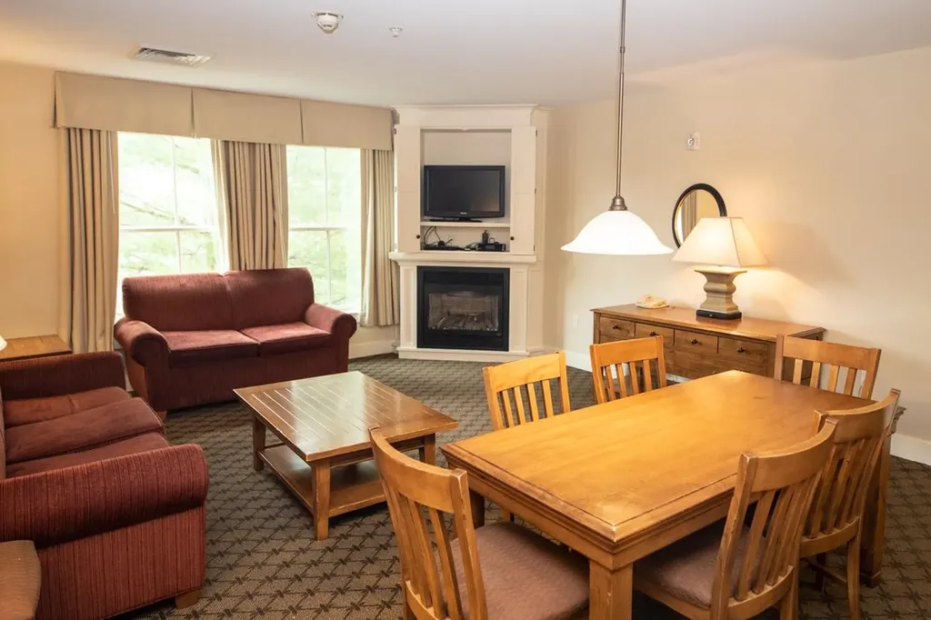 502/504 Qtr. I I I Adams House Ludlow VT 05149