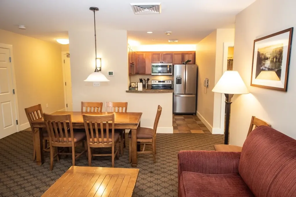 502/504 Qtr. I I I Adams House Ludlow VT 05149