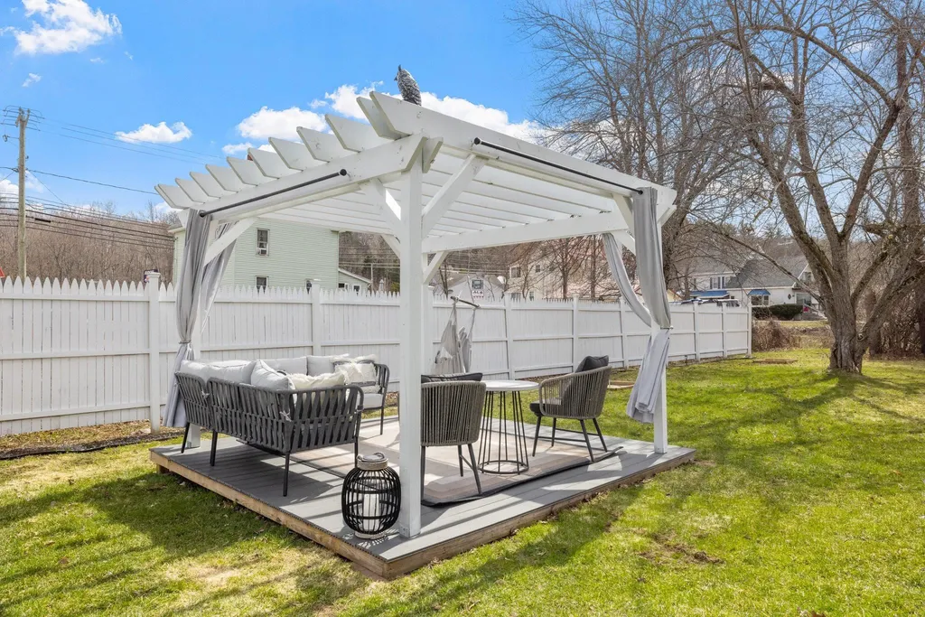 12 Keasor Court Laconia NH 03246