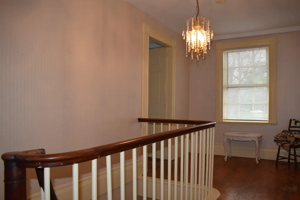 191 Main Street Kingston NH 03848