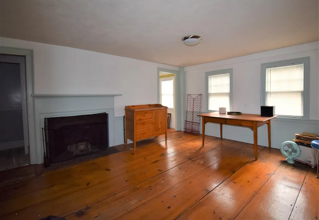 191 Main Street Kingston NH 03848