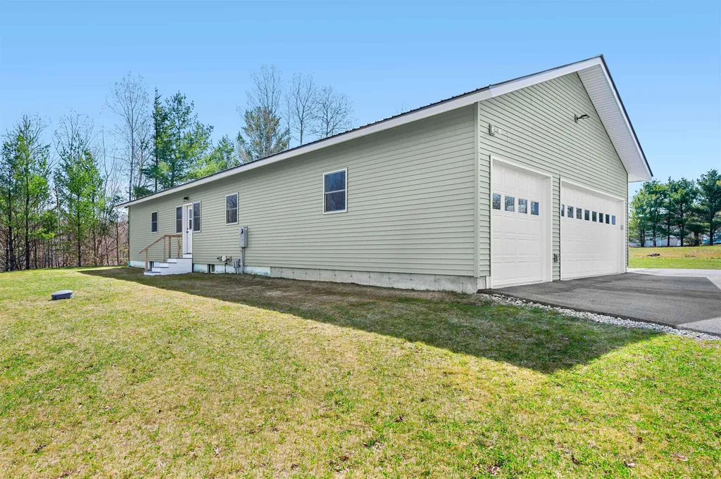 59 Conti Circle Barre Town VT 05641
