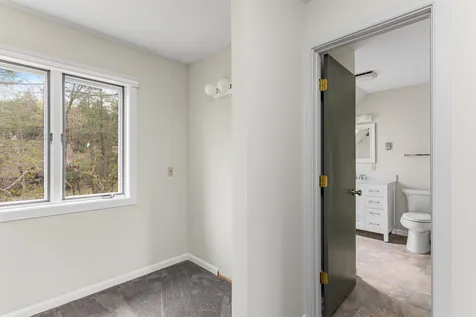 522 Acorn Lane Shelburne VT 05482