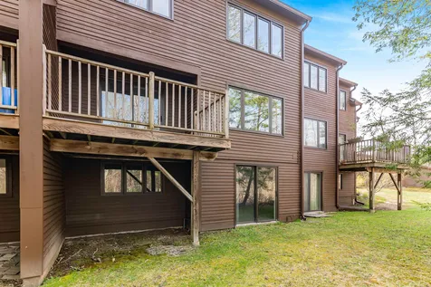 522 Acorn Lane Shelburne VT 05482