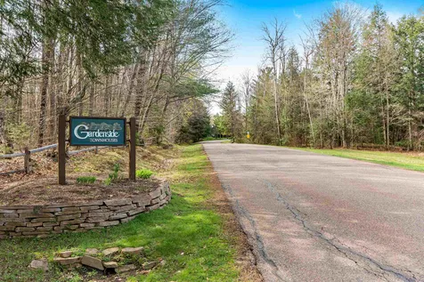 522 Acorn Lane Shelburne VT 05482