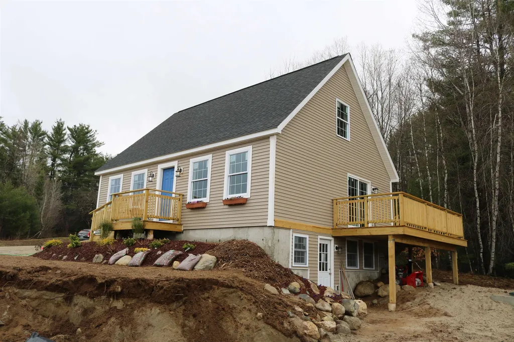6 Dove Lane Canaan NH 03741