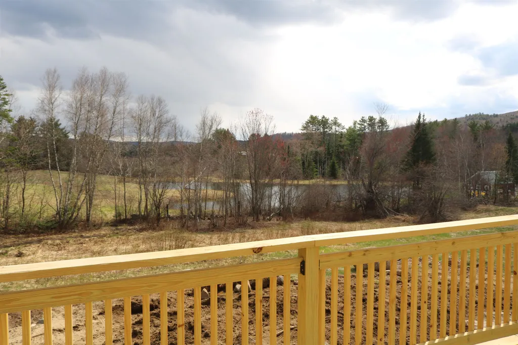 6 Dove Lane Canaan NH 03741