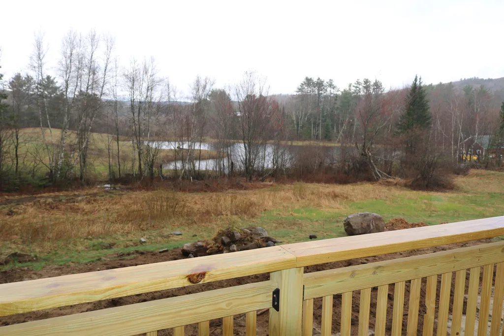 6 Dove Lane Canaan NH 03741