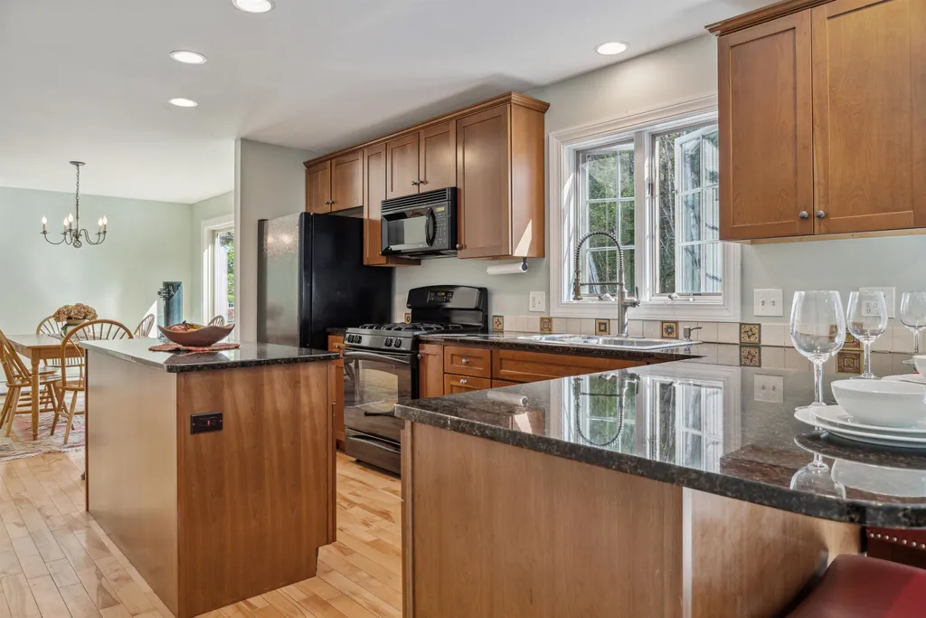 358 Cowdrey Path Woodstock VT 05071