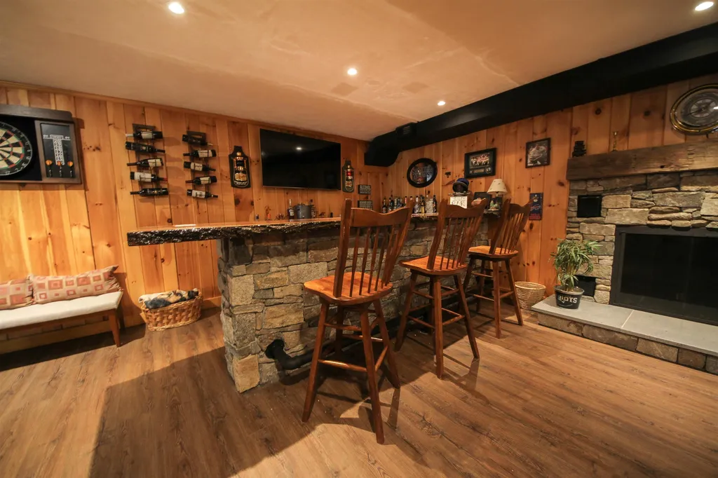 40 Black's Landing Road Moultonborough NH 03254