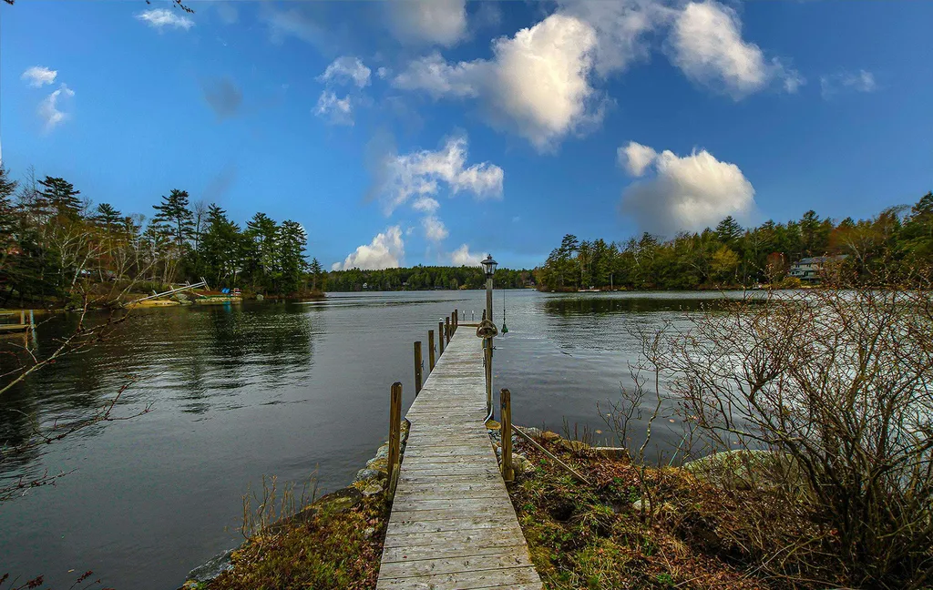 40 Black's Landing Road Moultonborough NH 03254