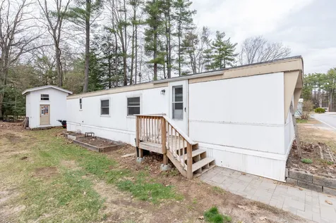 343 Old Lake Shore Road Gilford NH 03249