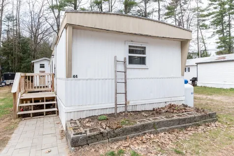 343 Old Lake Shore Road Gilford NH 03249