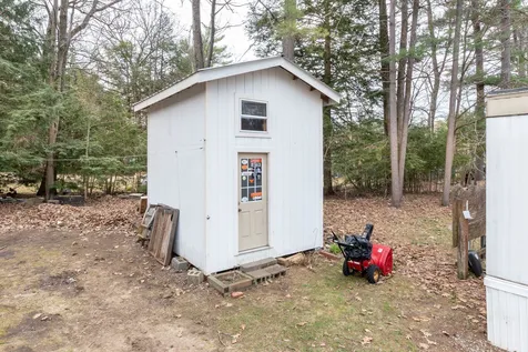 343 Old Lake Shore Road Gilford NH 03249