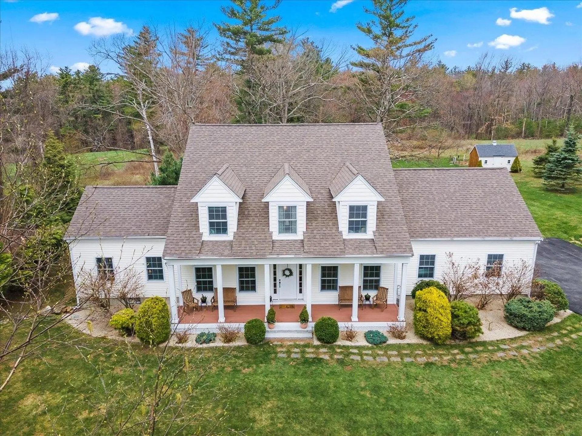 12 Stone Fence Drive Derry NH 03038-4709