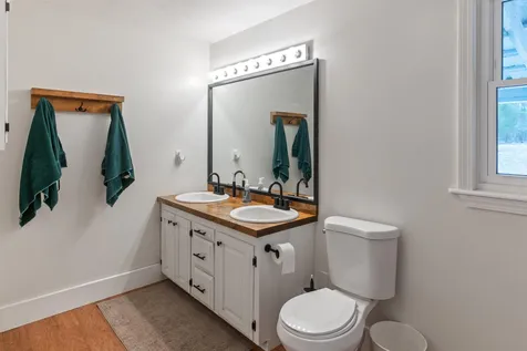228 Gorham Pond Road Goffstown NH 03045