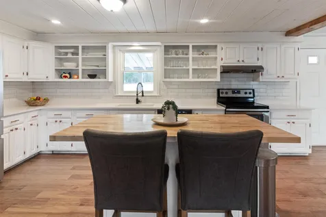 228 Gorham Pond Road Goffstown NH 03045