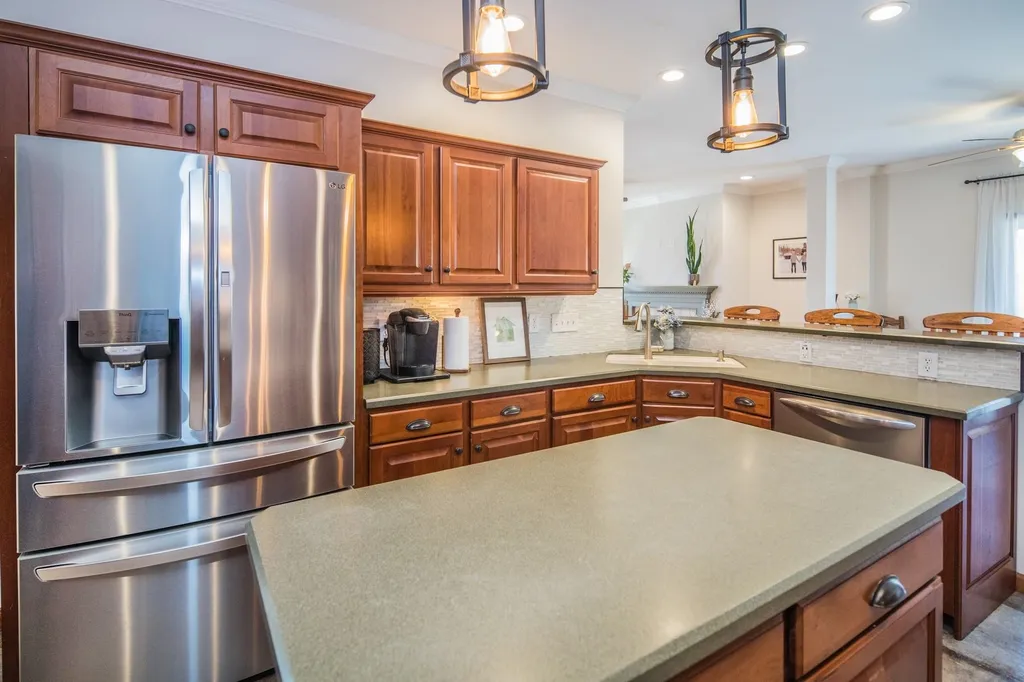 68 Amanda Drive Rutland Town VT 05701