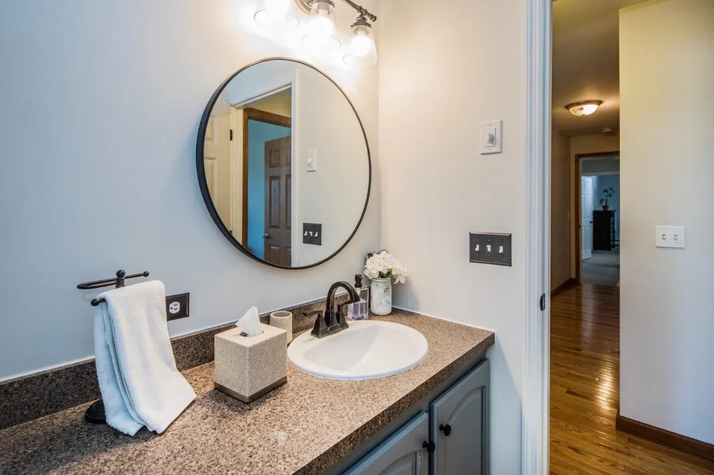 68 Amanda Drive Rutland Town VT 05701