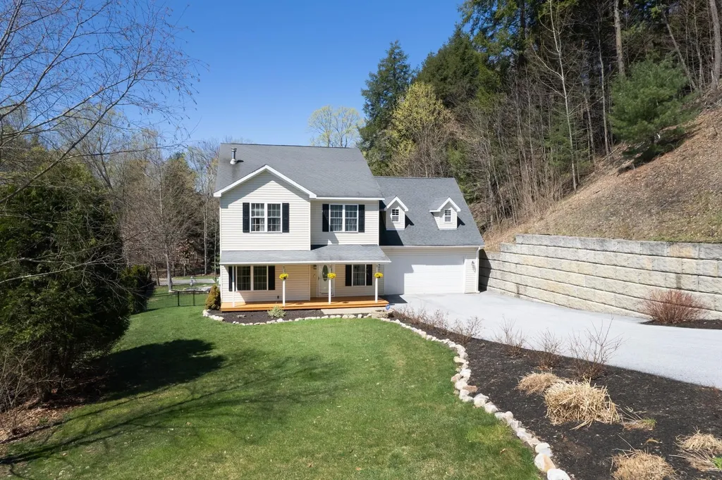 68 Amanda Drive Rutland Town VT 05701