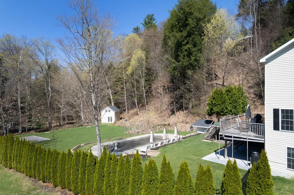 68 Amanda Drive Rutland Town VT 05701