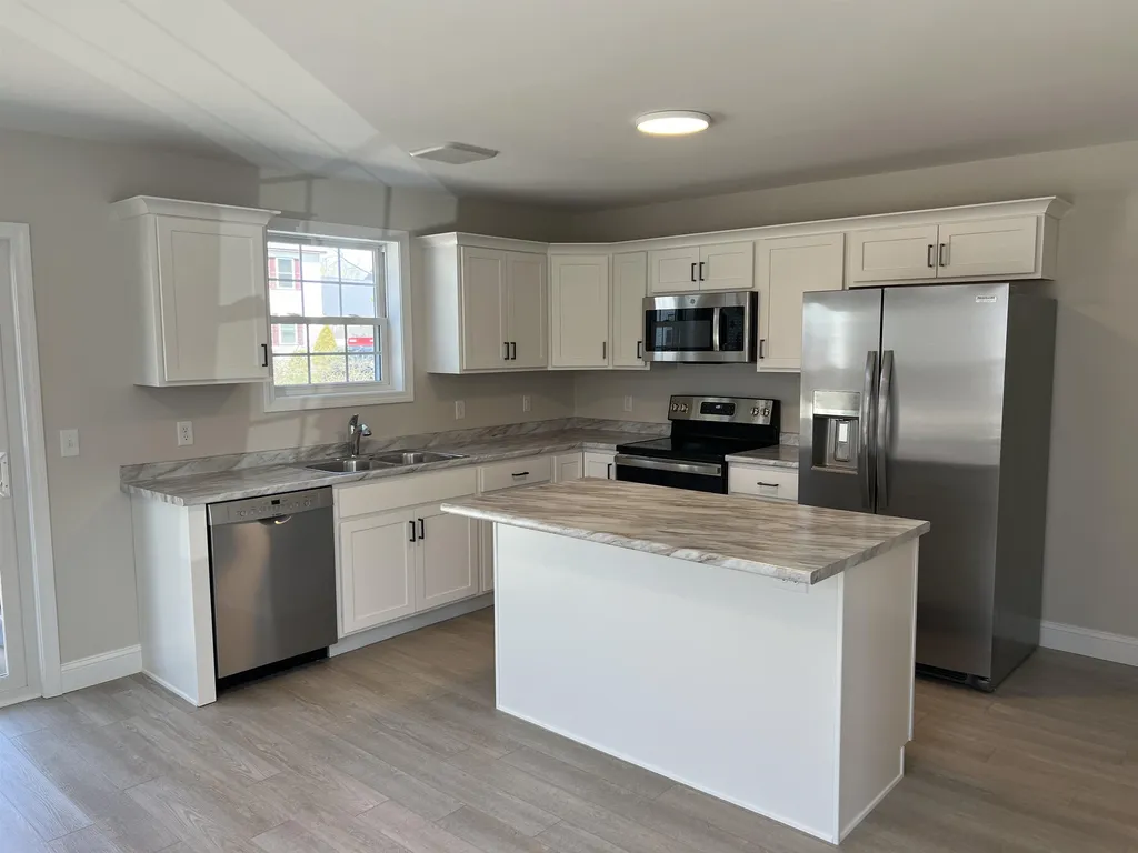 19 Myrtle Street Hillsborough NH 03244