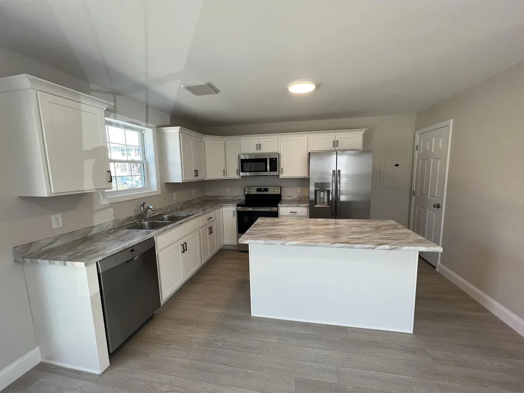 19 Myrtle Street Hillsborough NH 03244