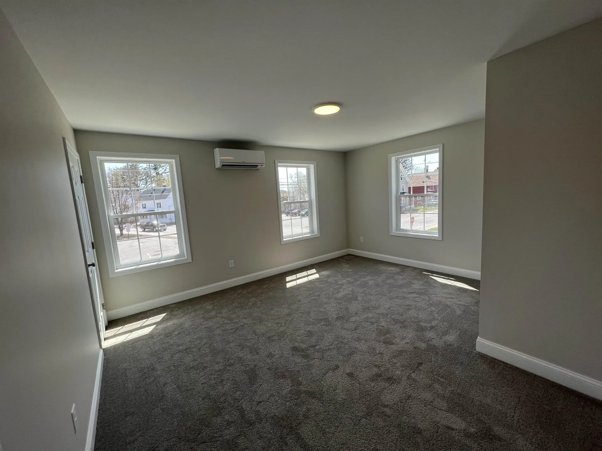 19 Myrtle Street Hillsborough NH 03244