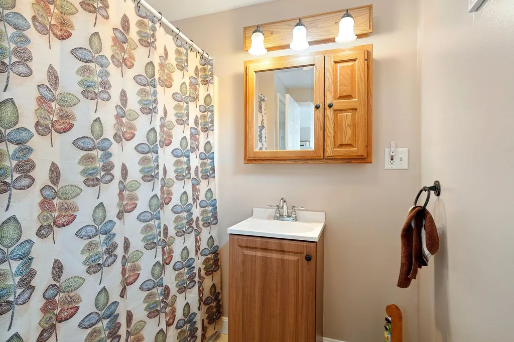579 Granite Street Manchester NH 03102