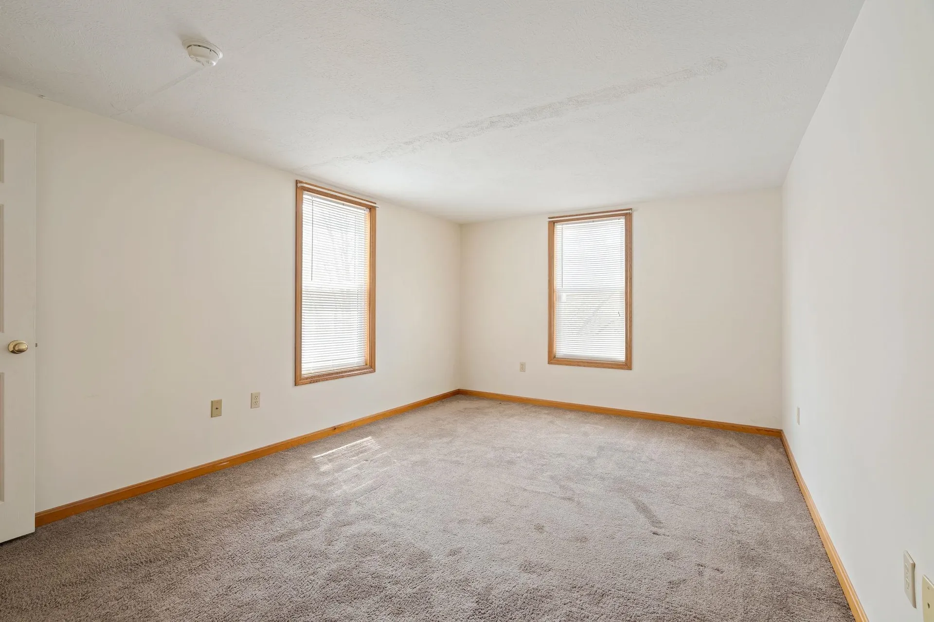579 Granite Street Manchester NH 03102